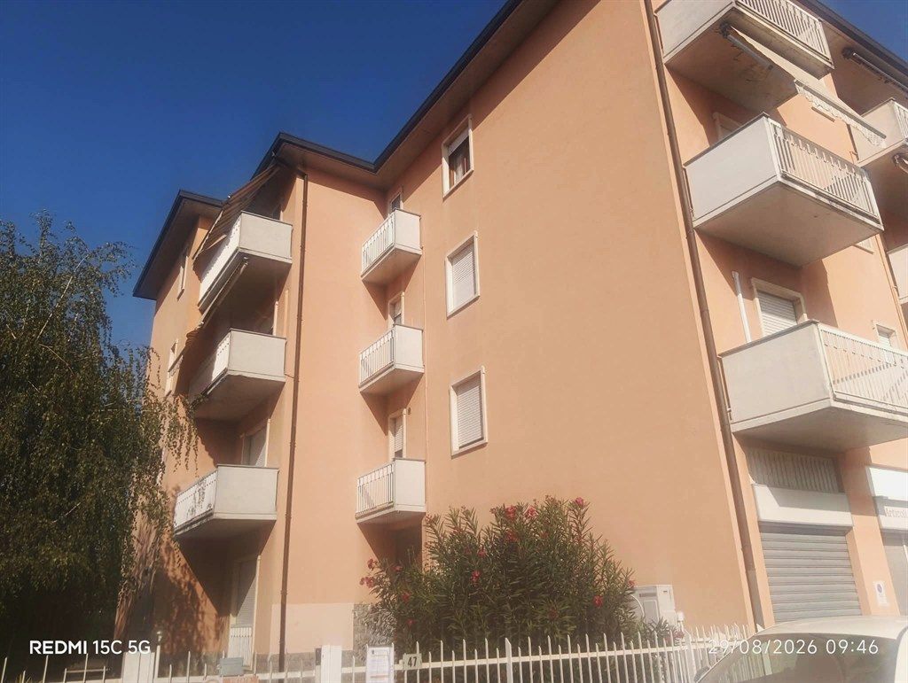 TRILOCALE ARREDATO CON BOX E CANTINA A MEDOLAGO