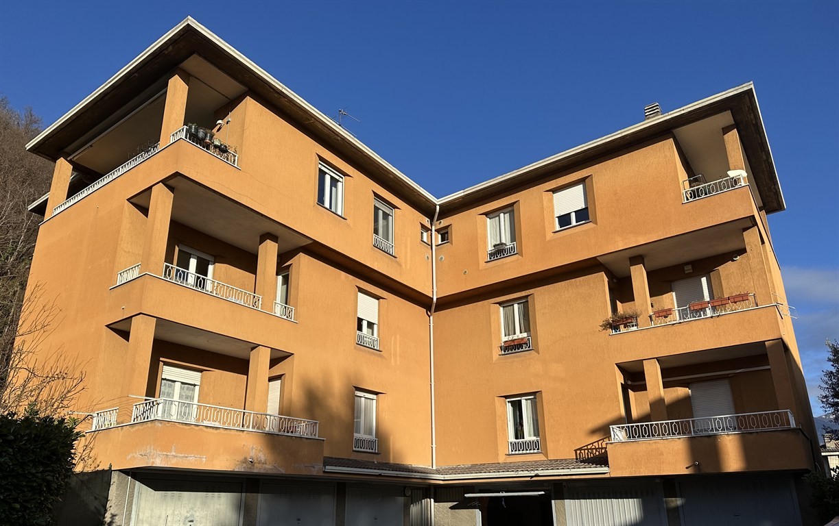 TRILOCALE CON GIARDINO E BOX DOPPIO A PESCATE